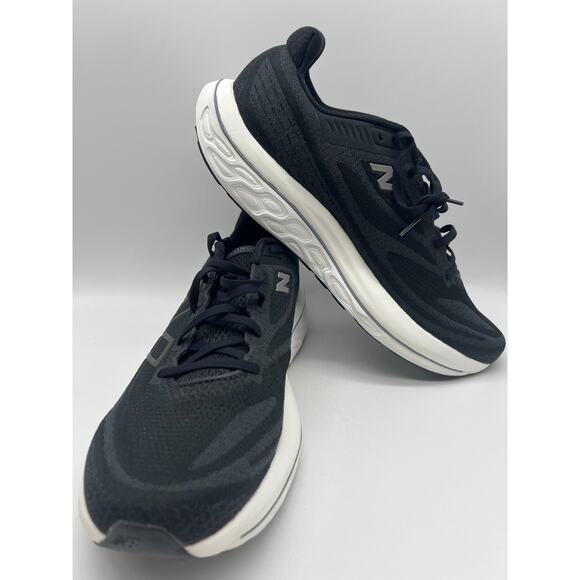 New Balance Fresh Foam Vongo v6 Black White Men's 12D MVNGOLK6 New - Picture 14 of 16